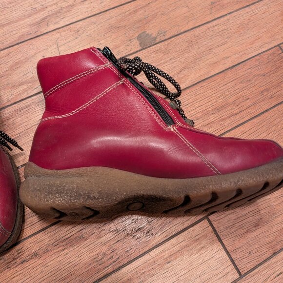 WINTER BOOTS - Picture 2 of 4